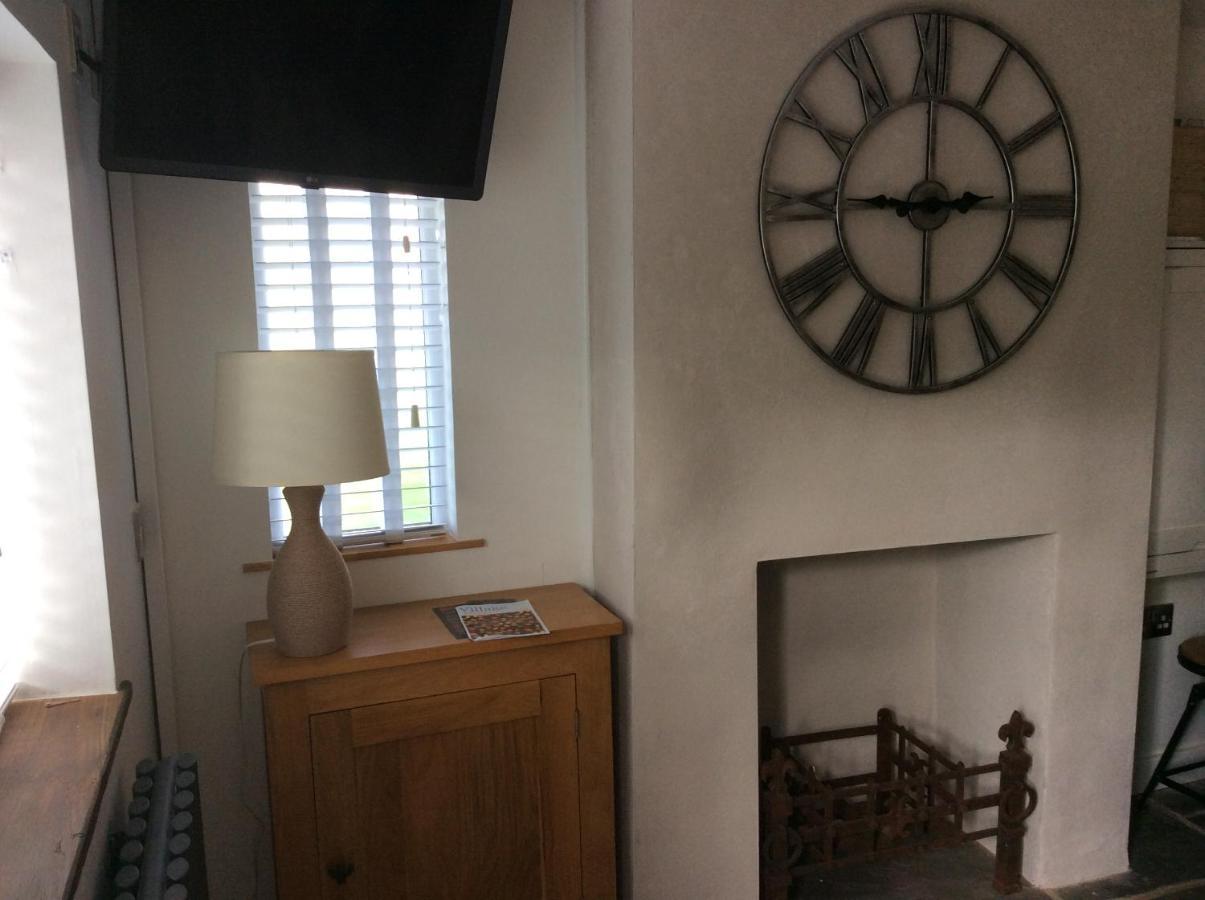 Tremeer Cottage Upper Beeding 外观 照片